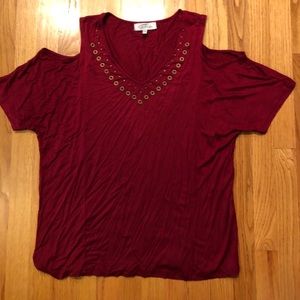 Burgundy a old Shoulder Vneck Short Sleeved top M